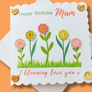 Biglietto di auguri di buon compleanno unico per la mamma personalizzato con bottoni a forma di fiore e fatto a mano in Irlanda da figlia o figlio