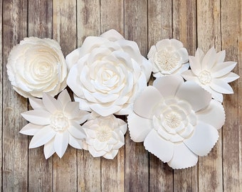 7 Large Paper Flowers in White, Wall Flowers for Nursery, Bridal Shower Backdrop, White Flower Decor, Window Display, Custom Flowers