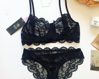 Gift for her, Black lingerie, Lace bra and panty, Boudoir outfit