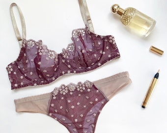 32B/XS 32C/XS Embroidered Lace Lingerie Set, Mesh Underwear with Contrast Detailing