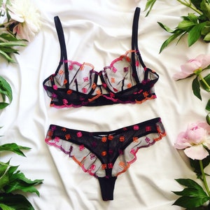 Set di lingerie per anniversario Lingerie maliziosa Reggiseno trasparente Reggiseno e perizoma Lingerie artigianale Ricamo lingerie Lingerie floreale trasparente Reggiseno fantasy