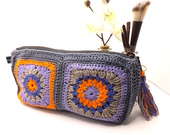 Make-up bag crocheted in Granny Square design, cosmetic bag vintage look, purely handmade