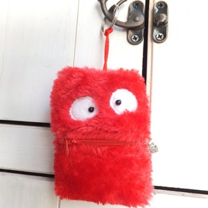 Schlüsselanhänger rotes  Monster, USB Stick Tasche, Einkaufswagen Chip Tasche, Kunstfell vegan Tasche
