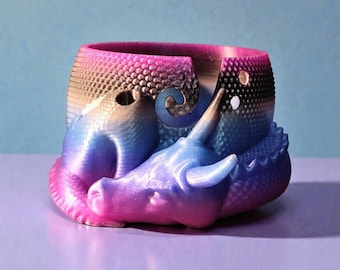 3D gedruckter Wollhalter Drache – Wollschale mit Fach für Häkelnadel & Schere