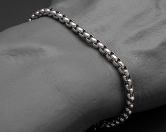 Box Chain Bracelet - Stainless Steel - Mens and Womens Bracelet - Silver Tone - 4mm 5mm