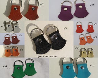 Ringe, 4 große Ringaufsätze aus Leder für Lederwaren oder Schlüsselanhänger, Steigbügelringe, verschiedene Farben