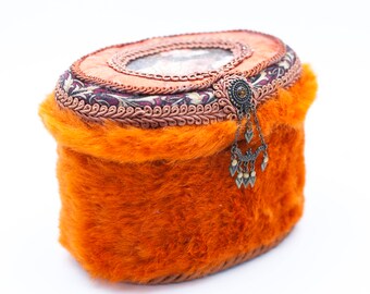 Boîte à bijoux - Boîte souvenir de découpage de fourrure ovale - boîte de couleur orange pour des femmes - boîte faite à la main avec le fibber de couvercle - détail intérieur - cadeau pour elle