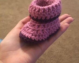 Handmade crochet baby booties/slippers