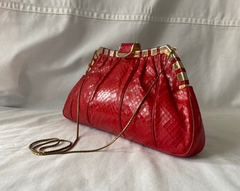 Vintage Finesse La Model New York red leather pouch clutch or chain bag