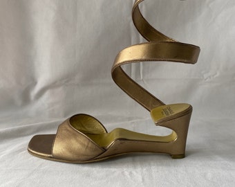 Charles Jourdan dull dark gold Grecian style sandals size US 5 very rare