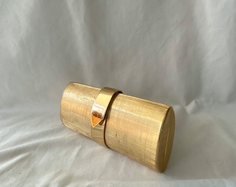 Vintage 1970’s early 80’s Rodo brushed gold metal clutch with gold faux strap