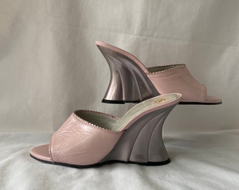 Charles Jourdan pink leather mules with iridescent scalloped heel size EU 38