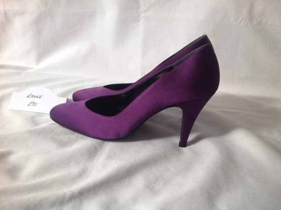 Vintage Rayne purple amethyst satin court shoes s… - image 4