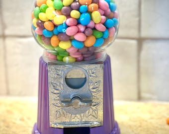 Máquina de chicles lila y morada: Dispensador de dulces retro, sin monedas