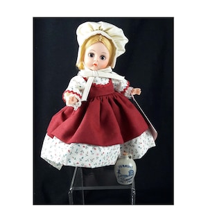 Vermont Maiden Numbered Limited Edition by Madame Alexander for The Enchanted Dollhouse - 1990 only #567 * BLONDE hair * w/JUG & CERT
