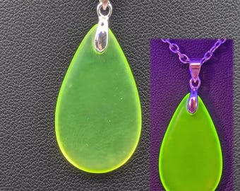 Handmade Uranium Glass Drop Necklace – UV Reactive Neon Glow