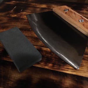 The Cherry Grip Ulu