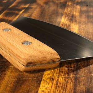The Oak Grip Ulu