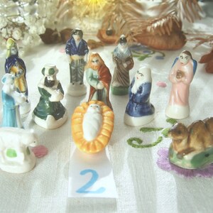 Miniature Nativity scene in porcelaine for Christmas decor and King cake fèves Nativity Nativité #2