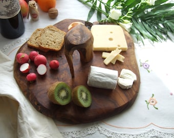 French wooden cheese board, round olive wood platter with handle for charcuterie bread fruit, vintage farmhouse rustic display, foodie gift