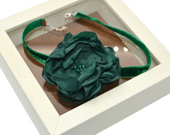 Emerald green Flower velvet choker, Elegant satin flower, 3/8” ribbon, Fashion Y2K collar, Women girls jewelry gift, Sexy Rosette necklace