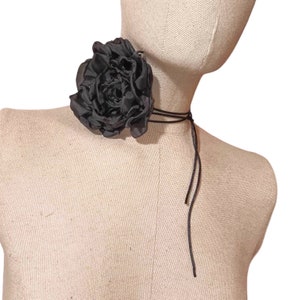 Vintage Floral Choker Necklace With Big Flower Design In Black Fabric  Victorian Style String Wrap Tie For Women Cute Y Boho Jewelry From  Yummy_jewelry, $3.99