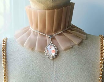 Nude tulle pleated fabric collar with pendant. Victorian style ruffled choker. Theatre costume women cosplay neck accesory. Boho necklace