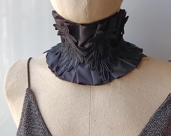Fashion ruffle collar. Black gothic handmade neck choker. Women Men Clown Costume pleated necklace. Burlesque cosplay elizabethan victorian