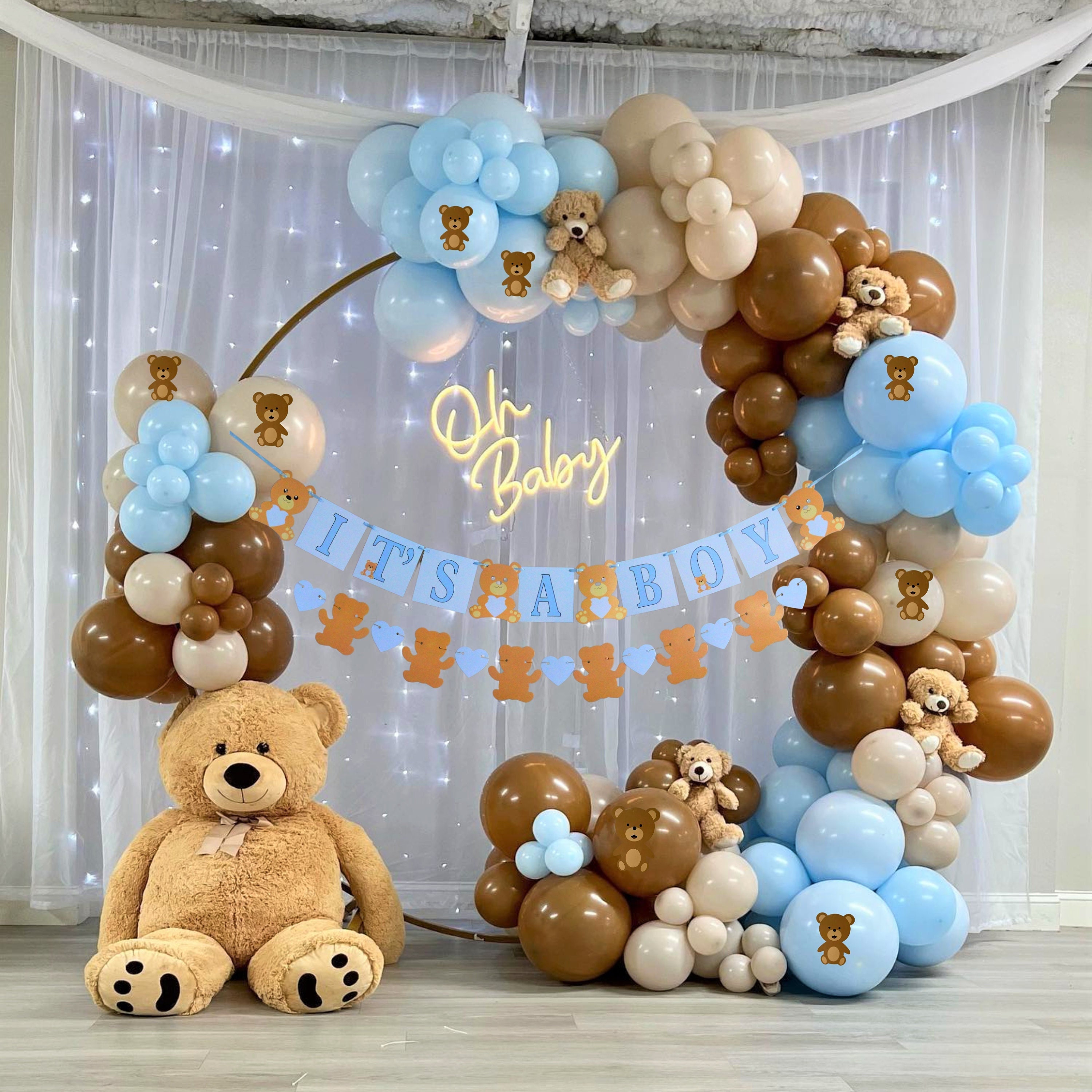 Decoraciones de baby shower de oso de peluche para niño: es un cartel de  oso de niño, guirnalda, pegatinas, 121 globos, cuerda de arco, herramienta  de corbata y rollo de pegamento de