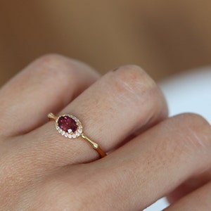 dainty pink tourmaline red tourmaline red gemstone adjustable ring promise ring birthstone ring pink minimal ring pink gold ring silver tourmaline ringer citrine ring aquamarine ring stacking ring royal ring Bridgerton jewelry gift for her oval cut