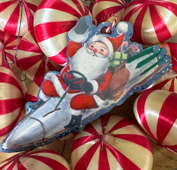 愛らしいレトロなサンタクロースロケット宇宙船オーナメント MCM