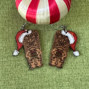 Santa Claus Tiki Bar Christmas Earrings