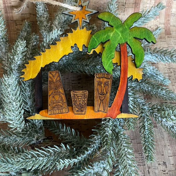 Adorno navideño Tiki hecho a mano