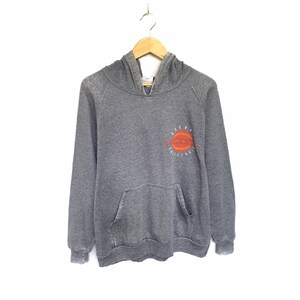 Rare! Reebok Basketball Legends Big Logo Spellout Made In Canada Hoodies Sweatshirt Pullover Sweater Style Fashion Sportswear / Size Medium