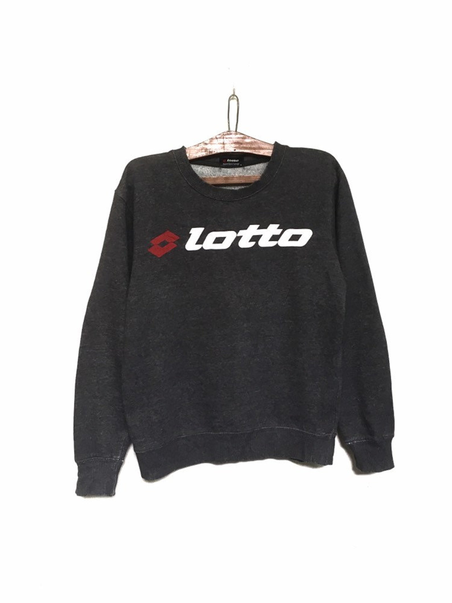 Sweat-shirt Vintage Lotto Années 90 - Taille M-L - Coupe Regular, Manches Longues - Motif Fluo Vert Skate - Neuf Avec étiquettes