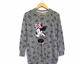 ¡Excepcional! Sudadera con capucha de Minnie Mouse y Mickey Mouse de Disney con logo grande, estilo vintage, talla mediana.