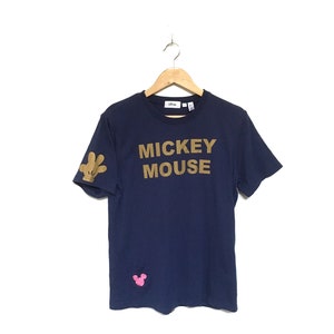 Rare! Mickey Mouse Disney Cartoon Big Logo Spellout Vintage Tee T Shirt Disney Store Minnie Mouse Mickey Family / Size Large