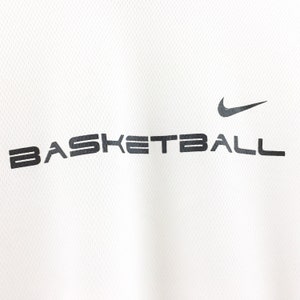 Sällsynt! Nike Basketball Swoosh Jersey T-shirt Runneck Streetwear Sportswear / Storlek XXL bild 4