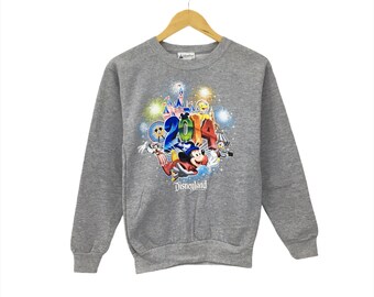 Rare! Mickey Mouse Donald Duck Cartoon Disneyland Resort Big Logo Embroidery Spellout Crewneck Sweatshirt Pullover / Size Large Youth