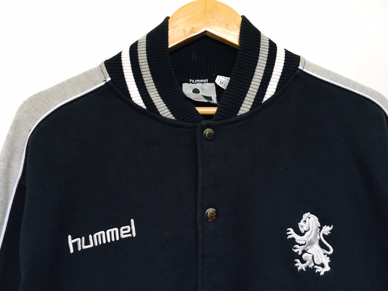 Hummel Big Logo Embroidery Spellout Varsity Jackets Button Pullover Sweatshirt Sweater Vintage Style Fashion Designer Size Medium Rare