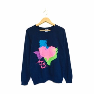 Selten ! Love Deep In The Heart Tag Hanes 90er Vintage Big Logo Stickerei Spellout Crewneck Sweatshirt Pullover Pullover / Größe Medium