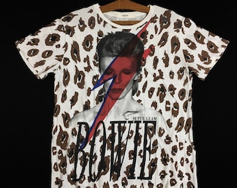 Rare! David Bowie Super Glam Over Print Full Print Tees Vintage Band Tees Tour Tees Legend Rip Bowie Rock Music 80s 90s / Size Large