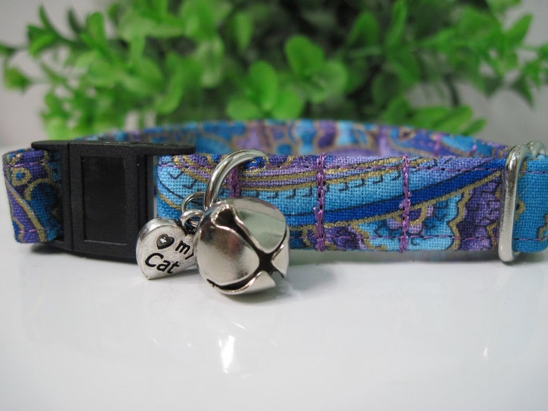 Purple Paisley Cat Collar