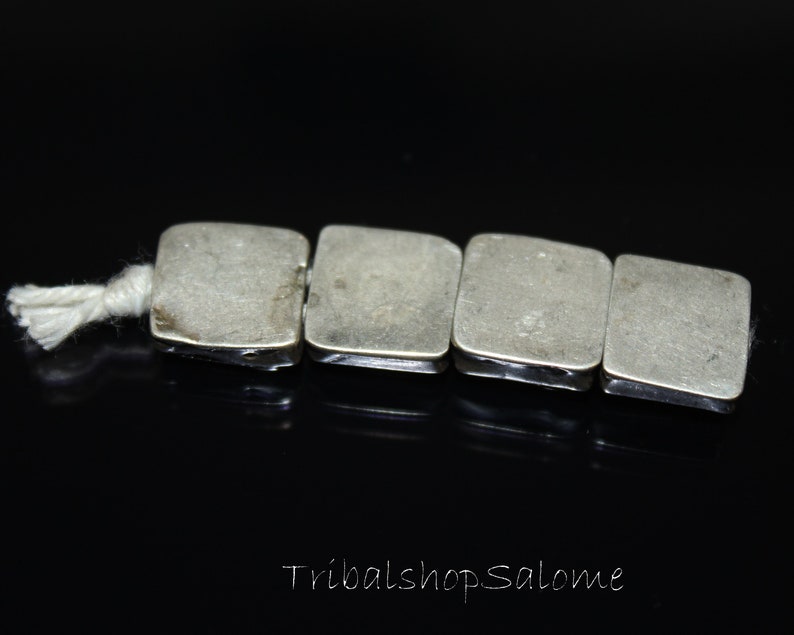 Set of 4 pieces 11 x 11 mm Old square afghan silver beads with two holes 0,43 x 0,43