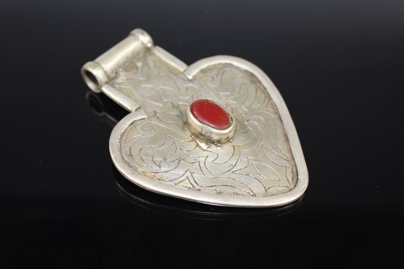 Vintage Turkmen Goldwashed Pendant with Carnelian Ethnic Jewelry Turkoman Silver Jewelry Collectors Piece Asyk Silver Pendant