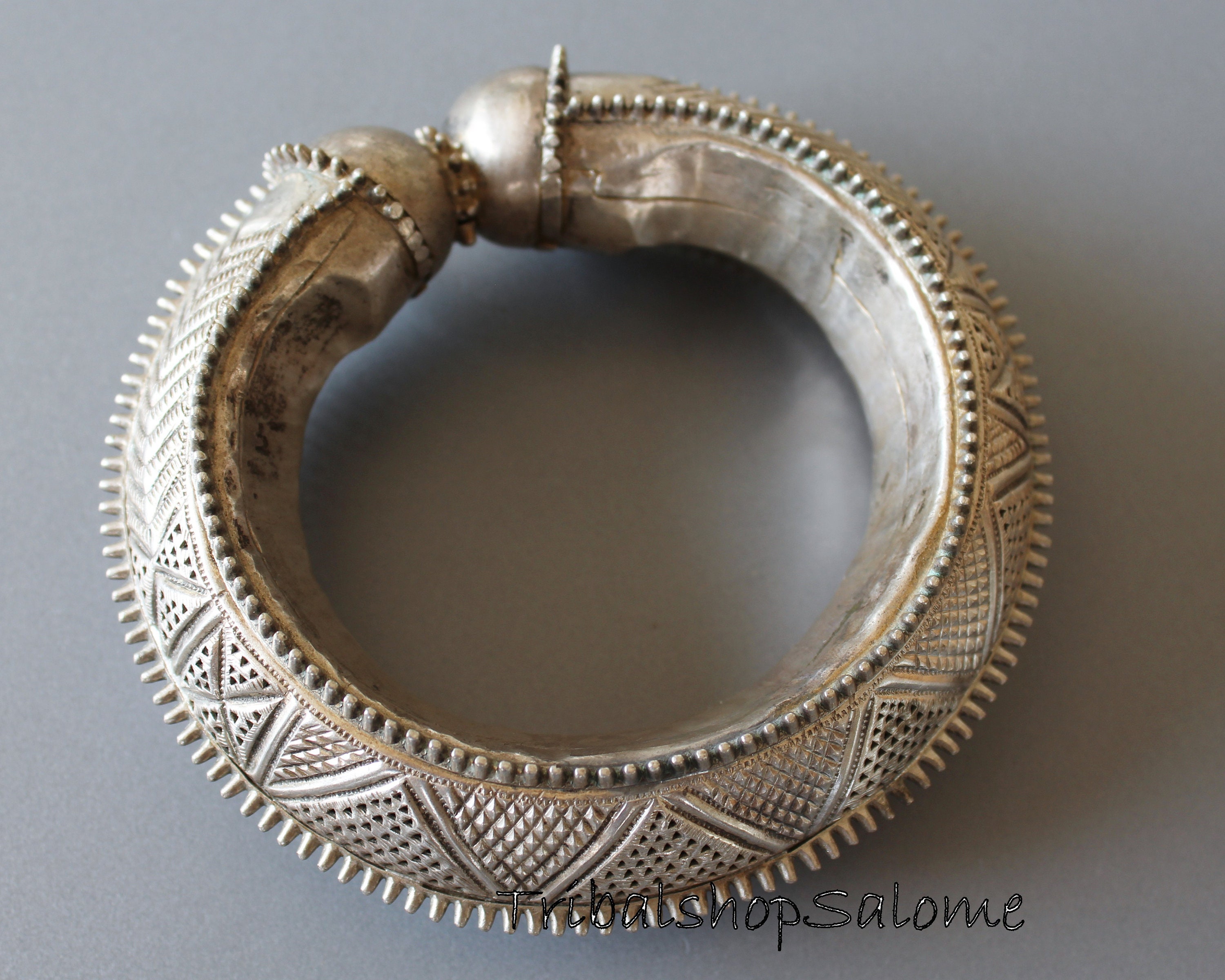 Old Yemen Silver Bracelet, 132 G High Grade Silver Tribal