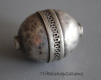 Perla de plata turcomana antigua con alambre de galería, 40 x 32 mm; 4223.3