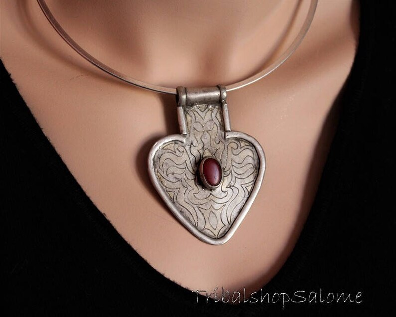 Vintage Turkmen Goldwashed Pendant with Carnelian Ethnic Jewelry Turkoman Silver Jewelry Collectors Piece Asyk Silver Pendant