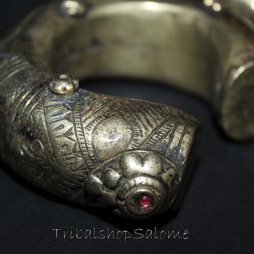 1 Pair Old good Brass Tribal Nomad Elefant Leg Bracelets from North India, Ethnic Jewelry Collectors Pieces