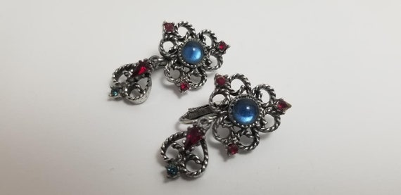 Metal blue and red stone clip on earrings - image 1